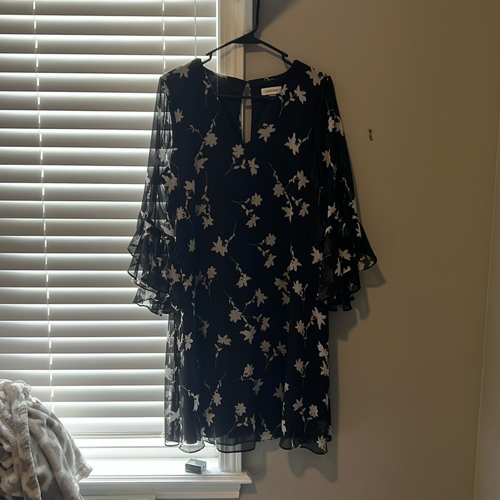 Calvin Klein Plus Size V-Neck Printed Chaffon Dress